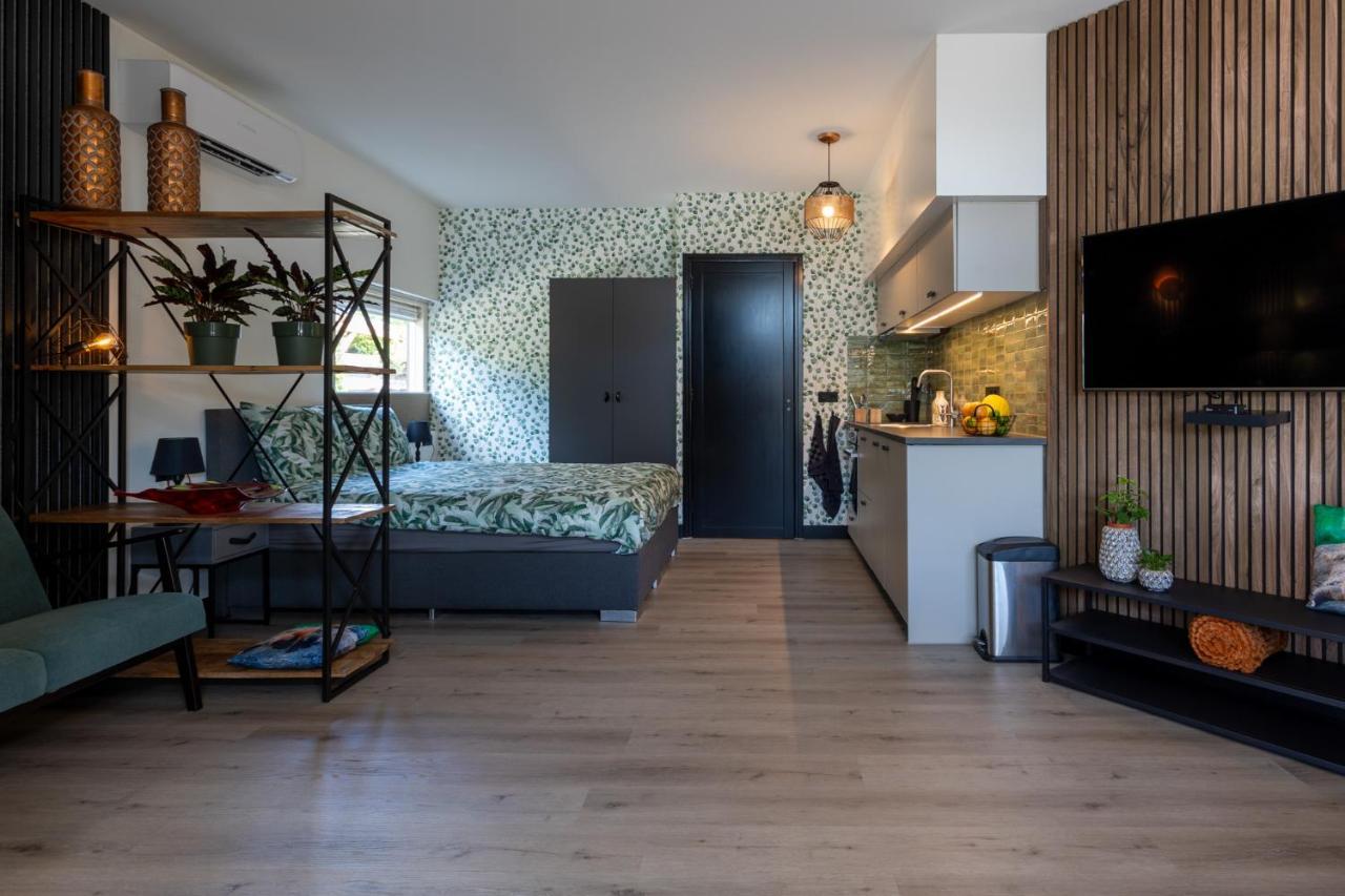 Bed & Keuken De Vos Apartment Delden Bagian luar foto